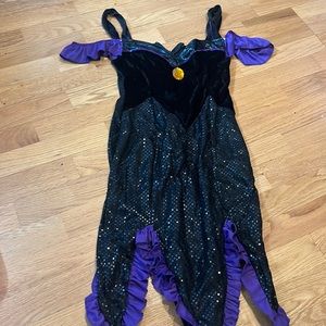 Ursula costume